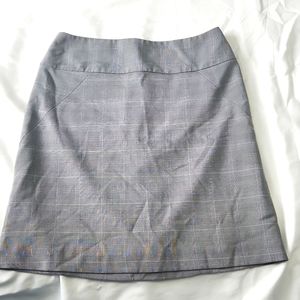 Banana Republic size 4 skirt